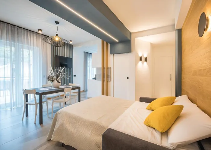 別荘 Leukosia House